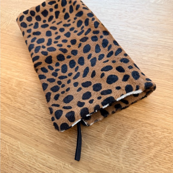 Clare V Foldover clutch EUC - Picture 7 of 7